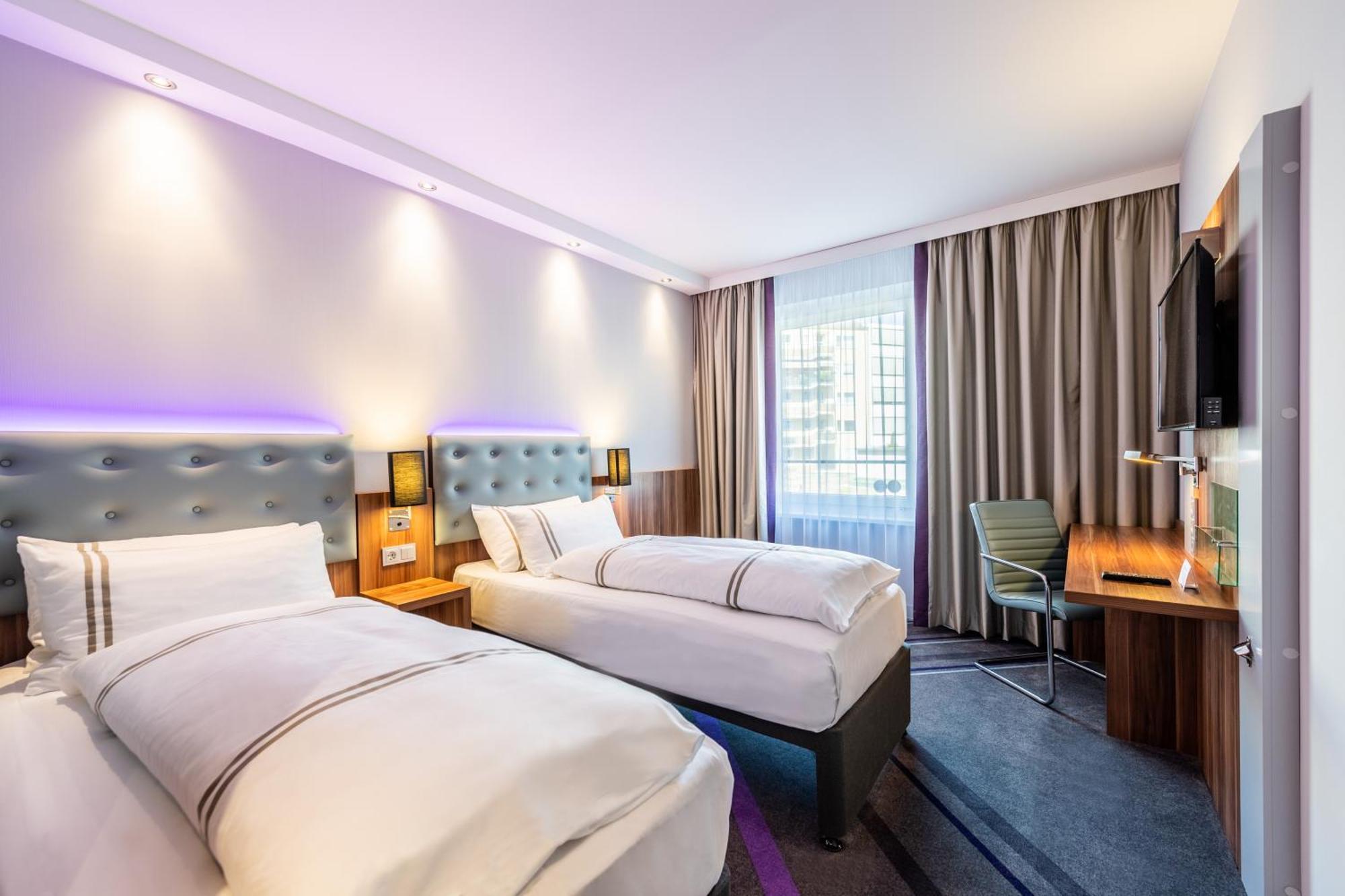 Premier Inn Duesseldorf City Centre Bagian luar foto